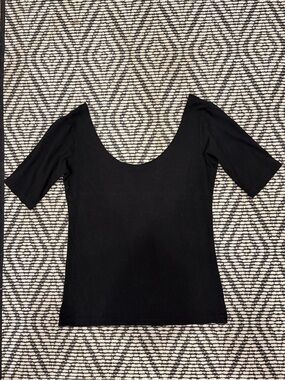 Buttercream Clothing Black Ballet Top Size Medium